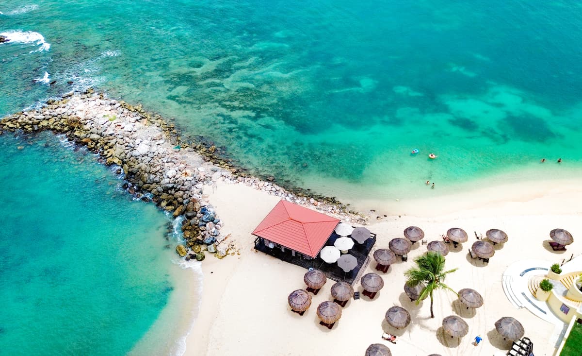 Coco Beach panorama